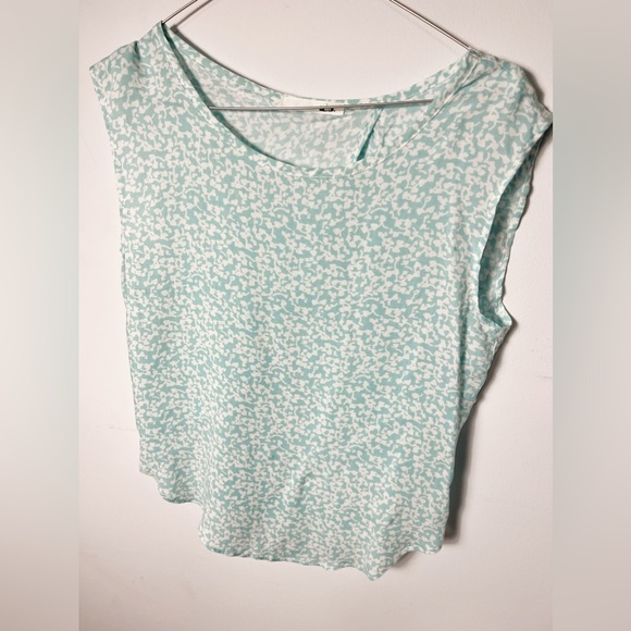 MBD Women’s Top - Picture 1 of 3